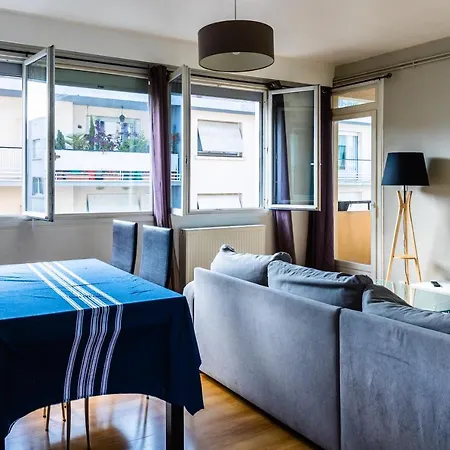 Le Voltaire -2 Chambres- 70M2- Hypercentre-Parking-Wifi Fibre- Nouvelle Literie Tarbes Buitenkant foto