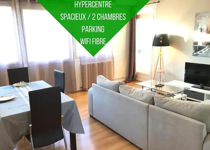 Le Voltaire -2 Chambres- 70M2- Hypercentre-Parking-Wifi Fibre- Nouvelle Literie