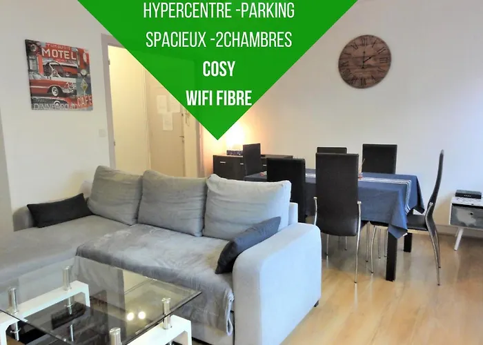Le Voltaire -2 Chambres- 70M2- Hypercentre-Parking-Wifi Fibre- Nouvelle Literie