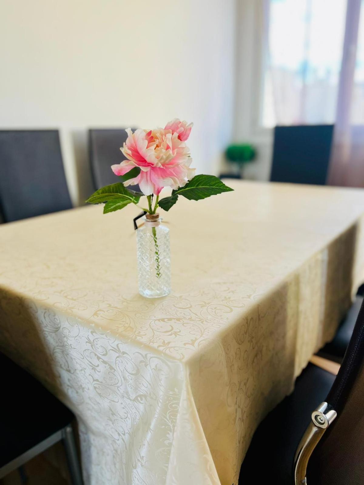 Apartment Le Voltaire -2 Chambres- 70m2- Hypercentre-parking-wifi Fibre- Nouvelle Literie *